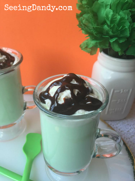 Recipe for making white chocolate mint cocoa.