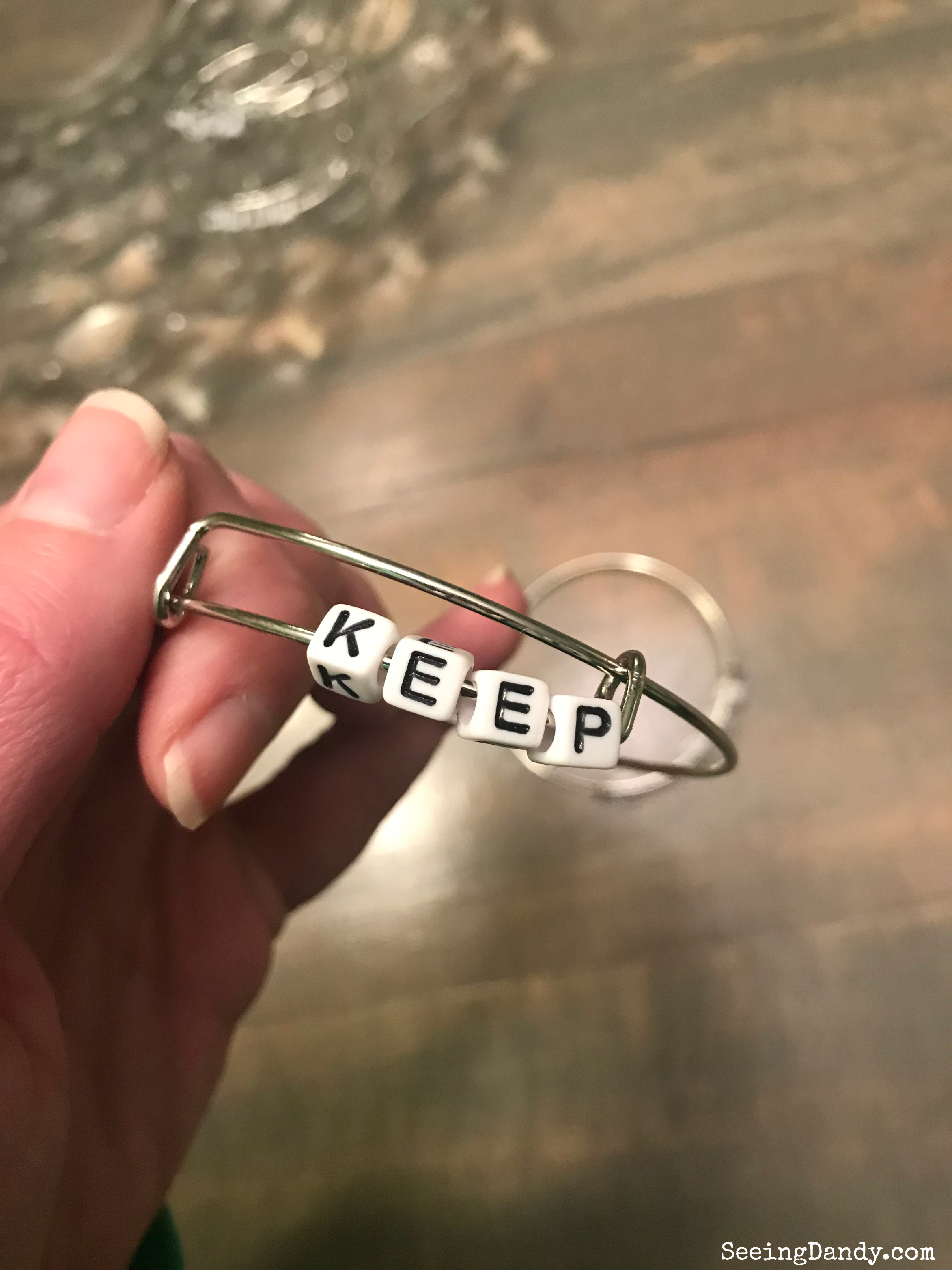 Keep bracelets with 2019 mutual theme in letter beads.