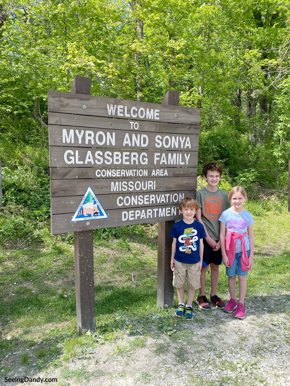 Myron and Sonya Glassberg Family Conservation Area Missouri Conservation Department, family hike, midwest travel, St. Louis, Eureka Missouri