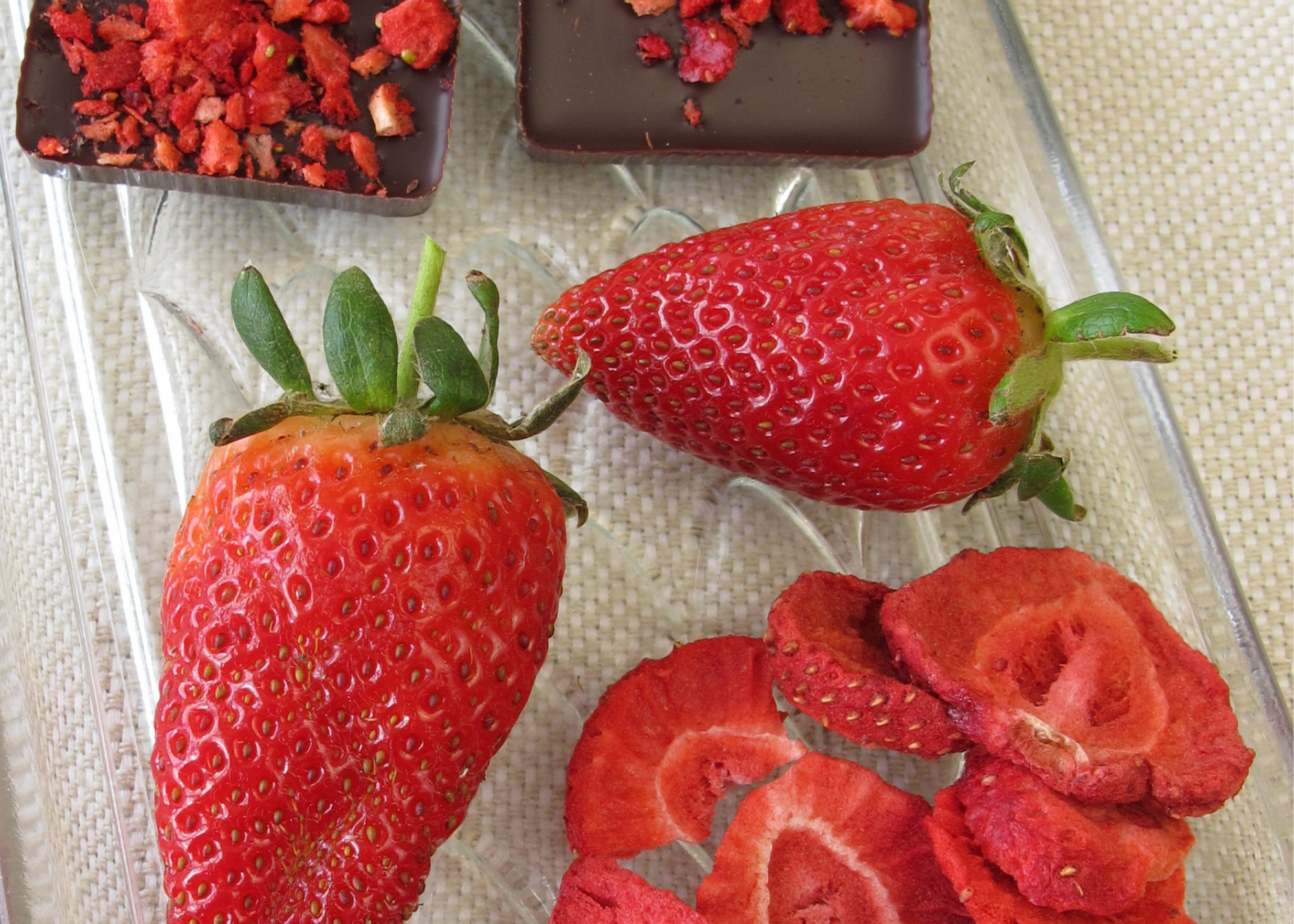 glass serving dish, white table cloth, low calorie snack ideas, strawberries dark chocolate, strawberry dessert