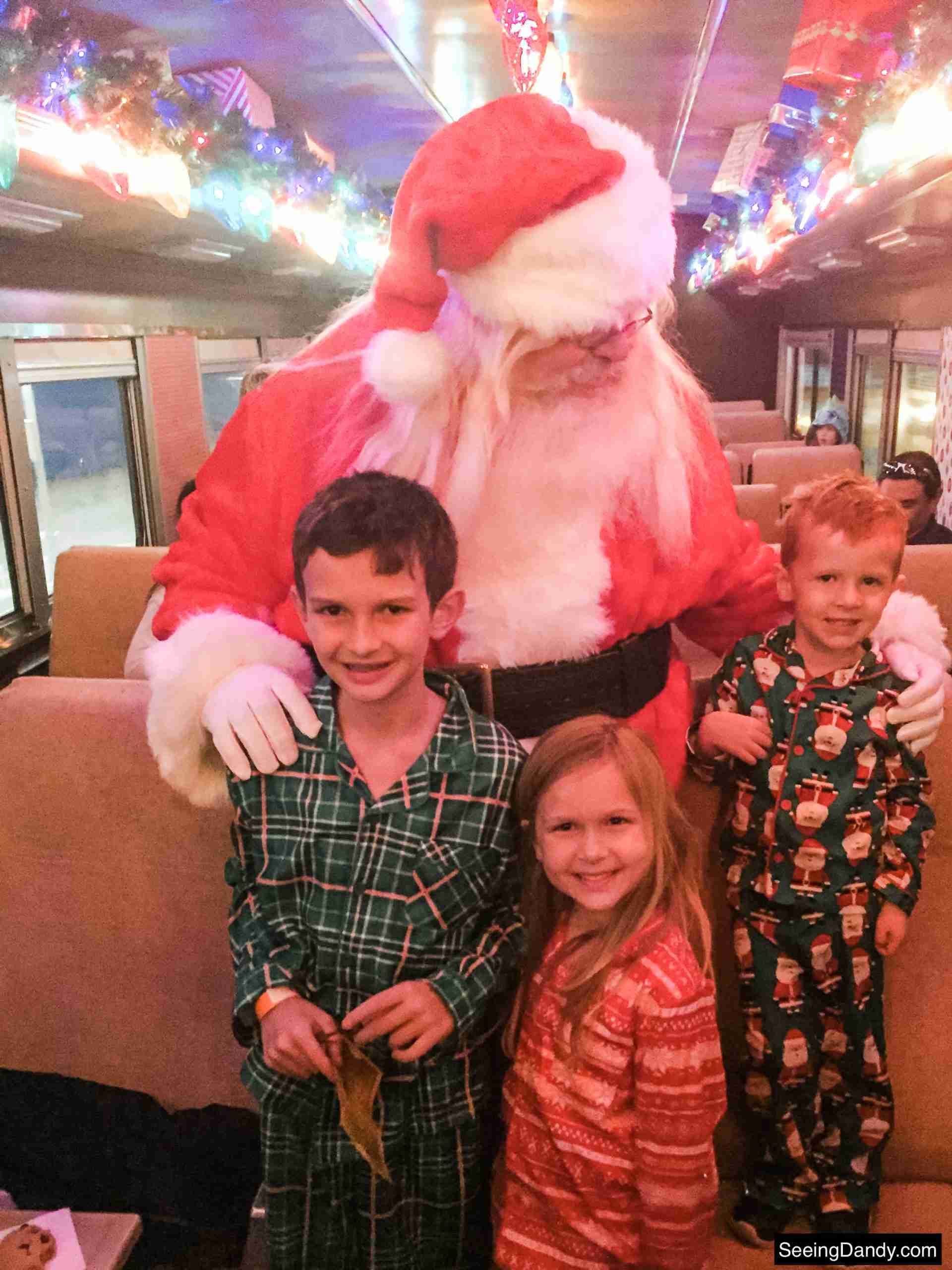 Santa and kids St. Louis Polar Express train ride