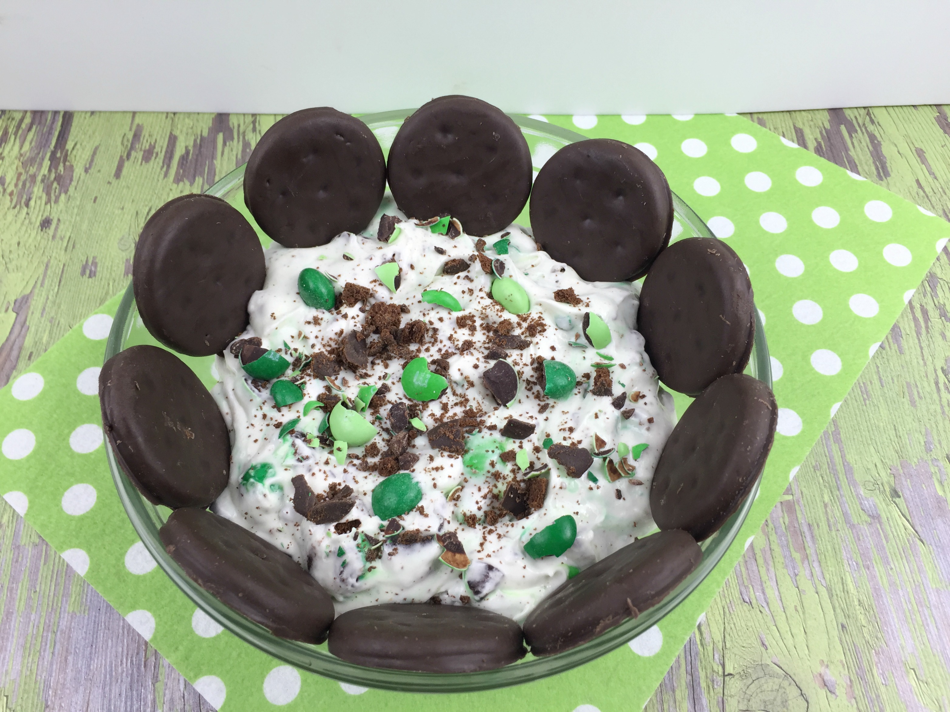 Thin Mint dessert that tastes like the Girl Scout cookies.