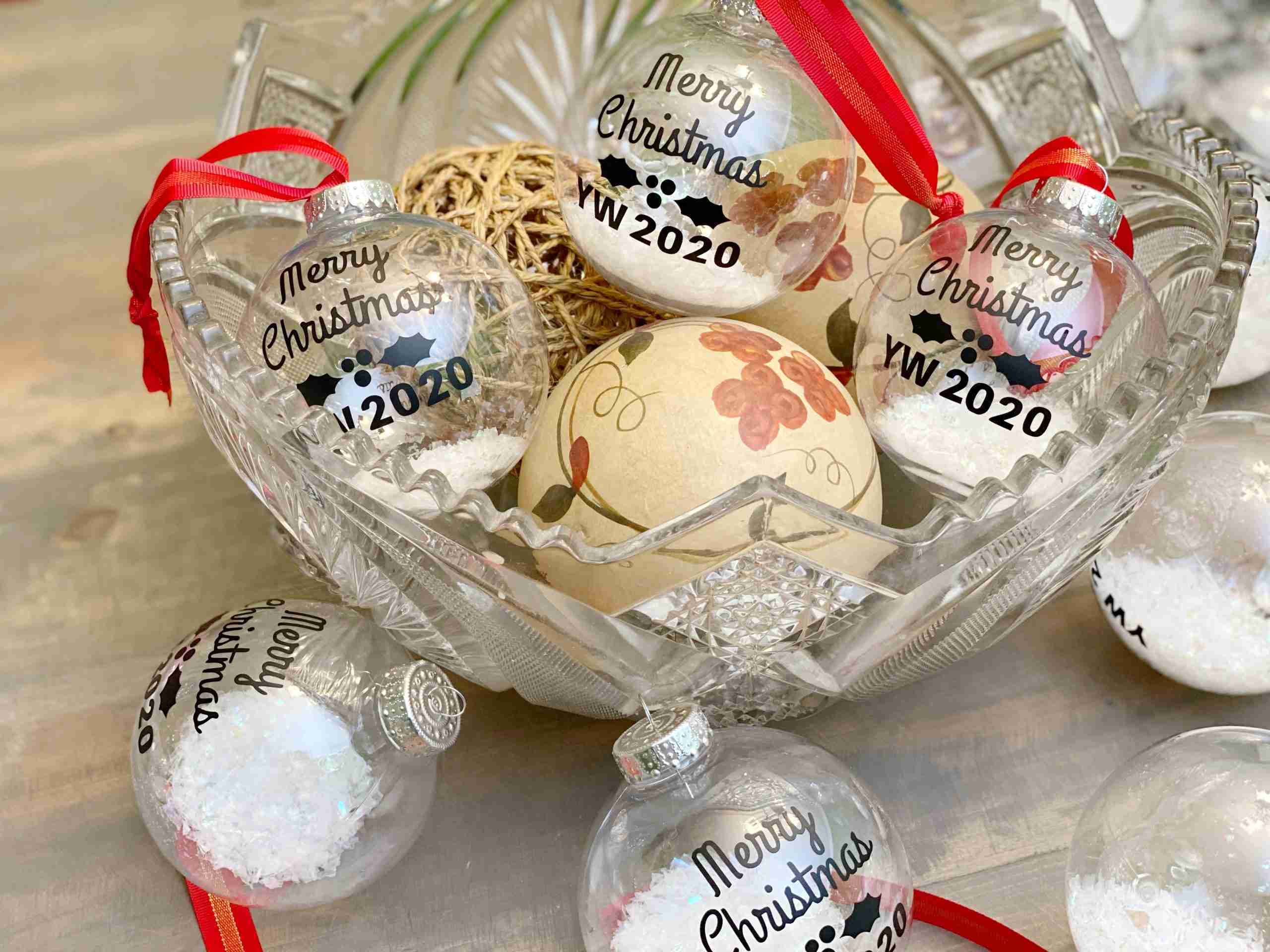 easy to make yw christmas ornament, diy christmas ornaments, clear plastic ball ornaments, merry christmas svg file, free svg file, vintage punch bowl, antique crystal punch bowl