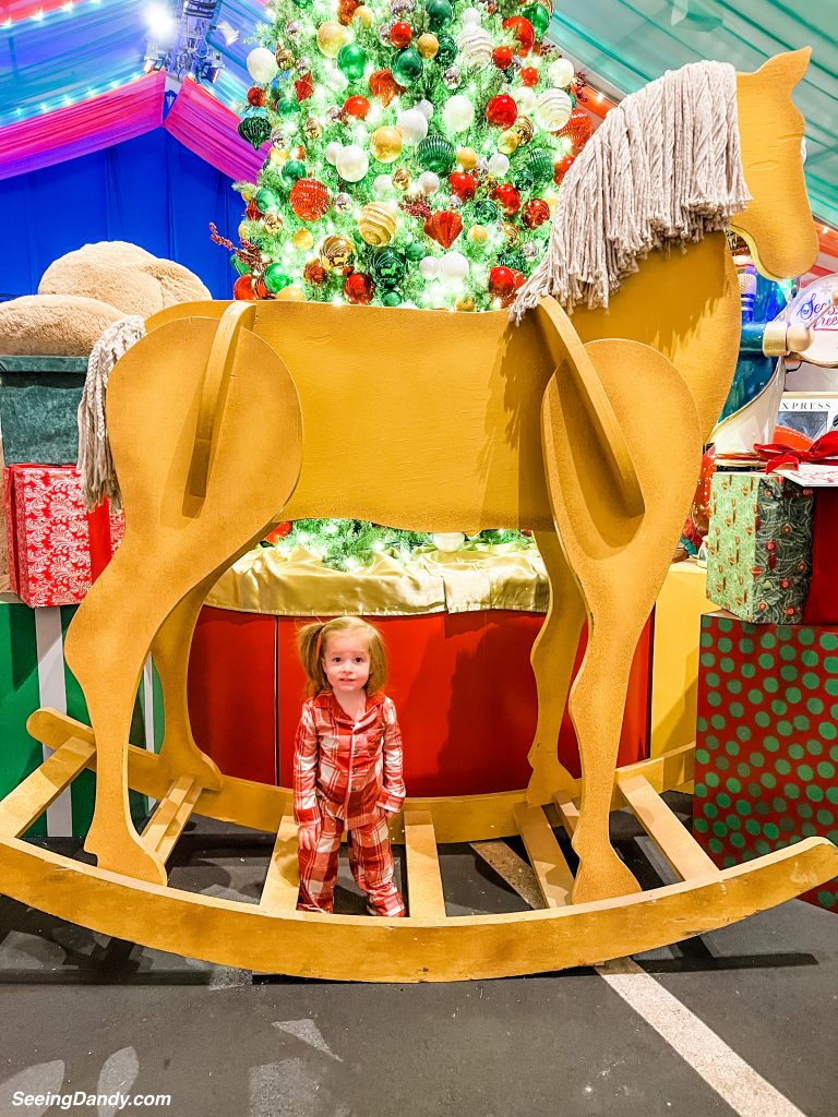 christmas photo backdrop ideas giant rocking horse