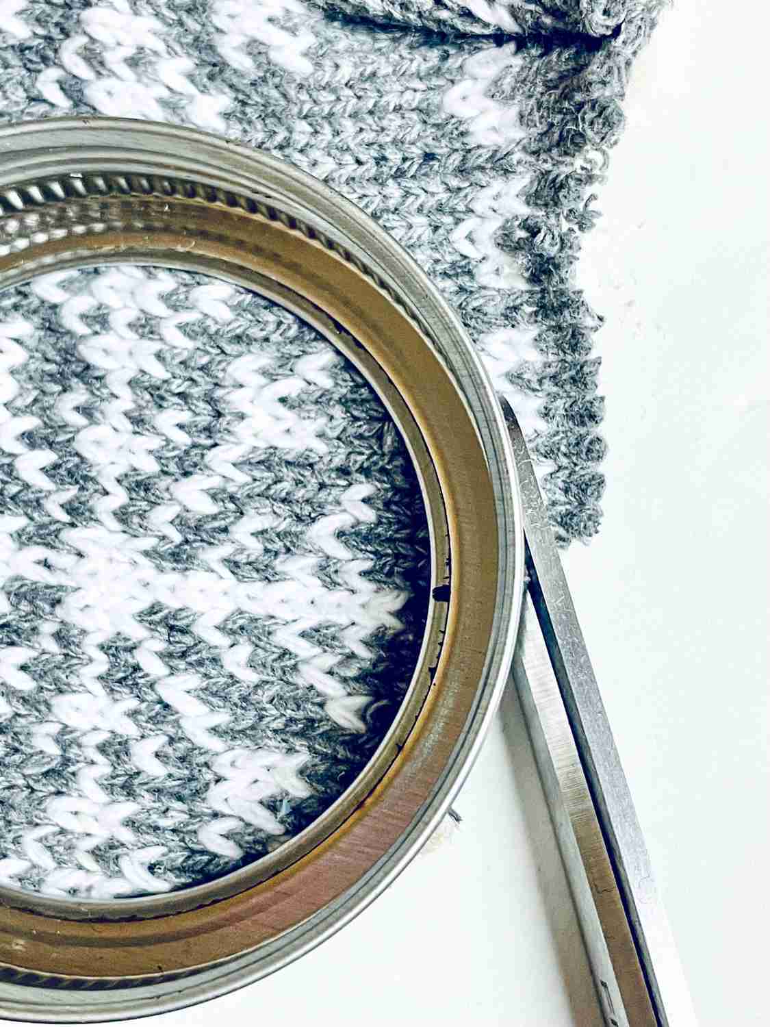 knit snowflake circle